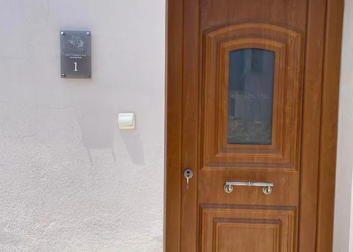 Niki's Paradise View Taxiarkhis (Aristotelis)