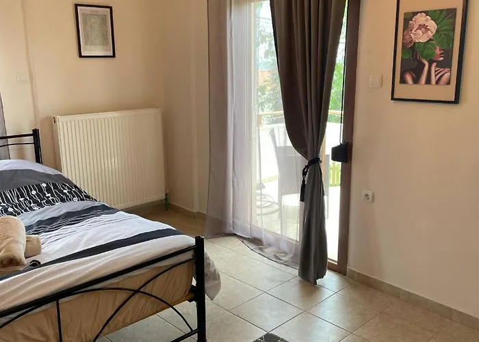 Niki's Paradise View Taxiarkhis (Aristotelis)